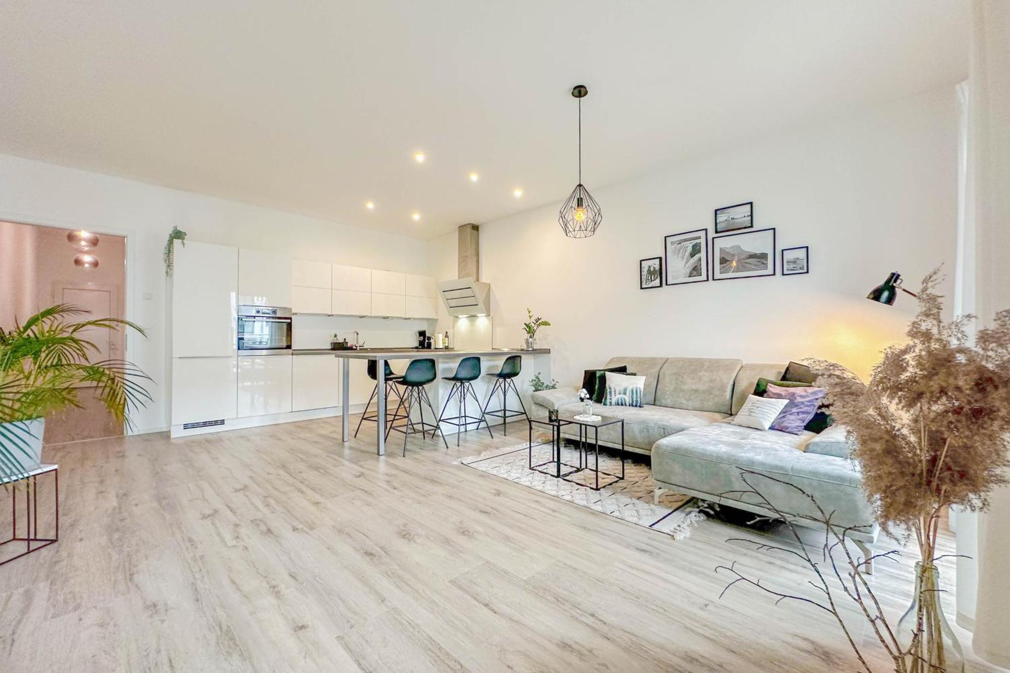 Modernes Trierer Cityloft Mit Grossem Balkon Экстерьер фото